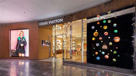 louis vuitton paramus garden state plaza|louis vuitton paramus hours.